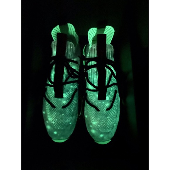 Sia Collective Culture Vulture CV 0.02 ALTERNATE GALAXY NASA Size 10 - Picture 2 of 9